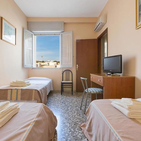 B&B Prima O Poi Parabita Esterno foto