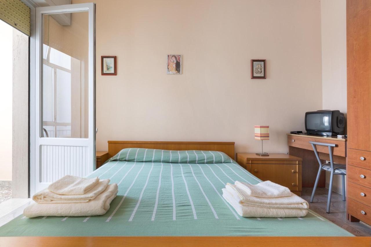 B&B Prima O Poi Parabita Esterno foto